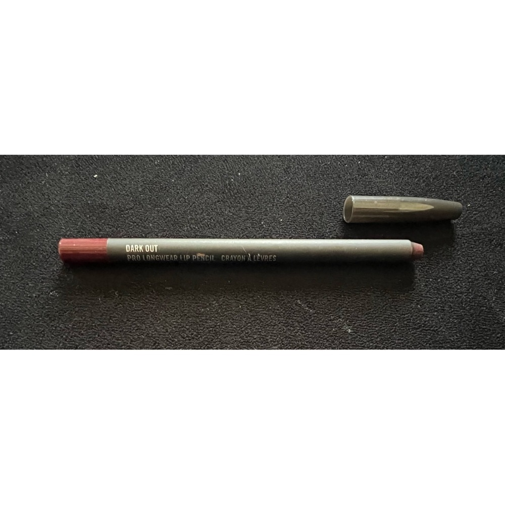 MAC Lip Liner in Dark Out - Picture 2 of 3